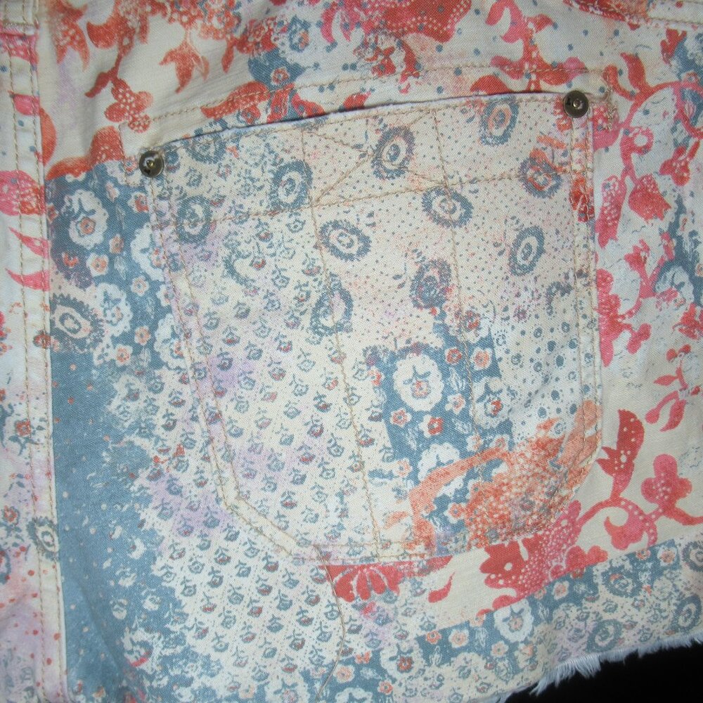 Pilcro 'The Wanderer' Patchwork Patterned Shorts … - image 4